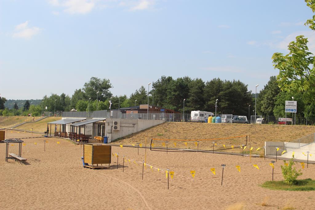 Kaunas Camp Inn מראה חיצוני תמונה
