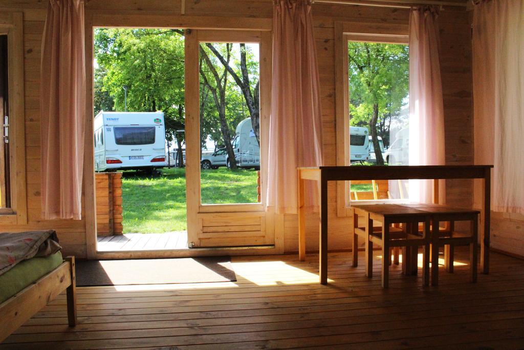 Kaunas Camp Inn מראה חיצוני תמונה